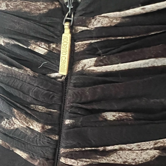 Roberto Cavalli Silk Animal Print Halter Gown with Snake Brooch – Size XS - Picture 16 of 17